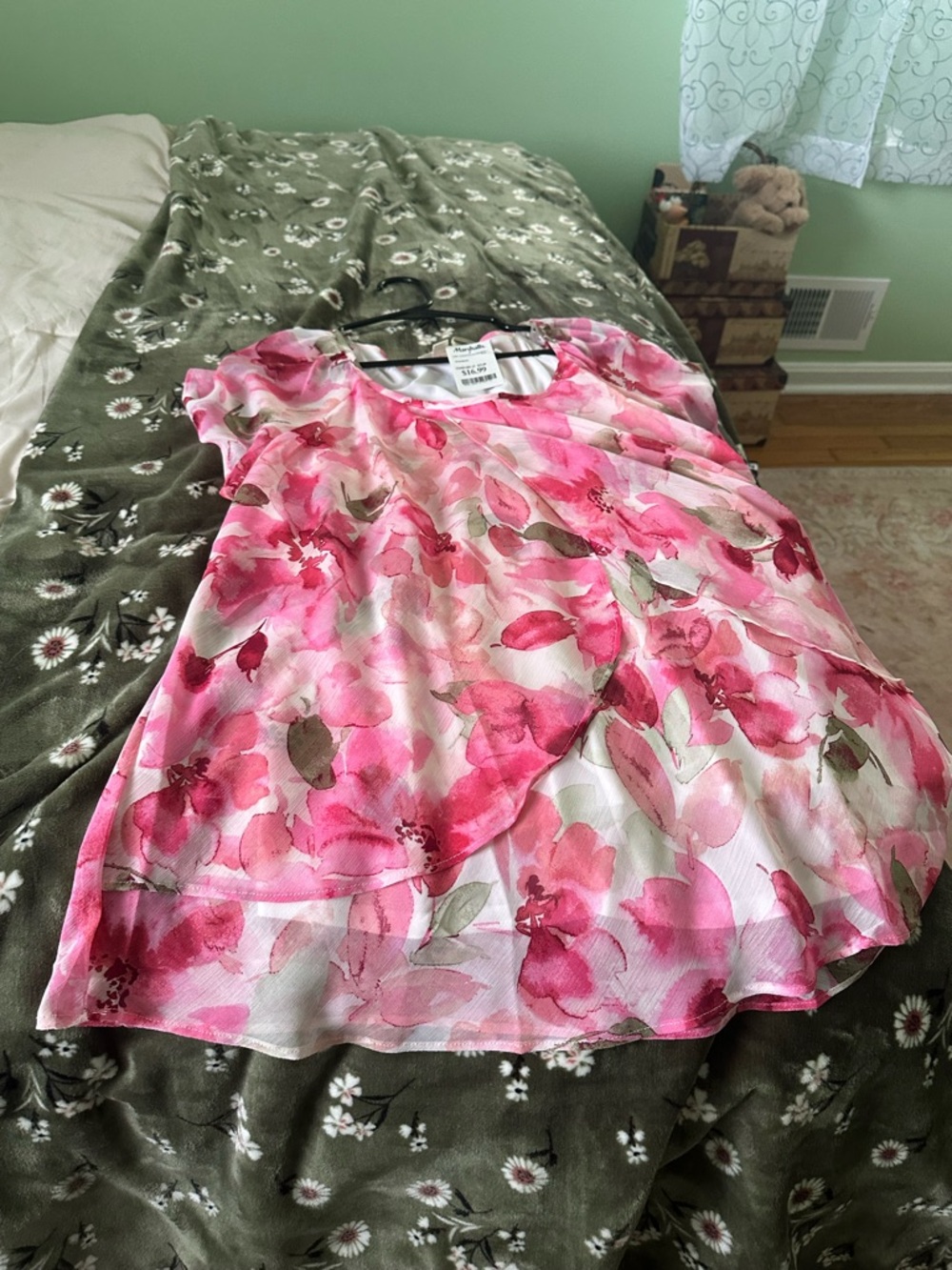 Floral Pink Short-Sleeve Blouse